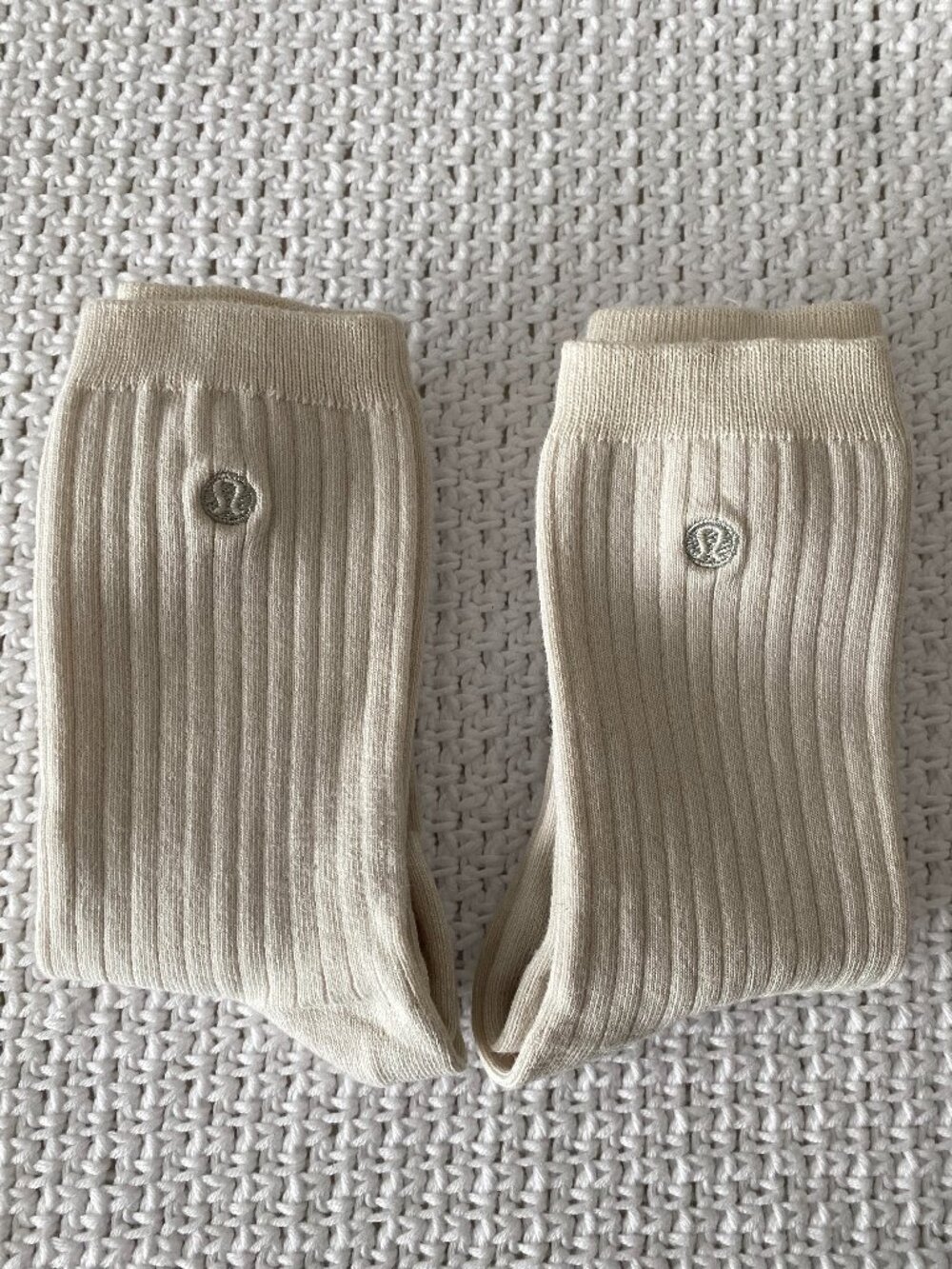 Lululemon Unisex Ribbed Cotton-Blend Crew Socks Light Ivory Size Small 2 Pairs